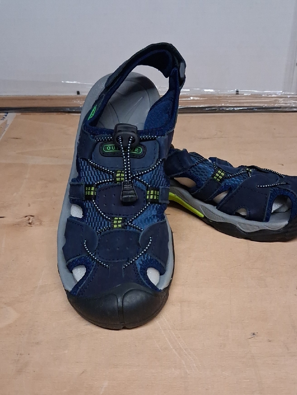 NWOT Mens Leather Sports Sandals Water Shoes Navy Blue